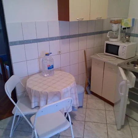 Maslina Appartamento Vir