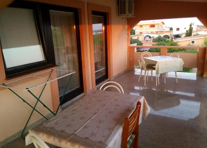 Maslina 公寓 维尔